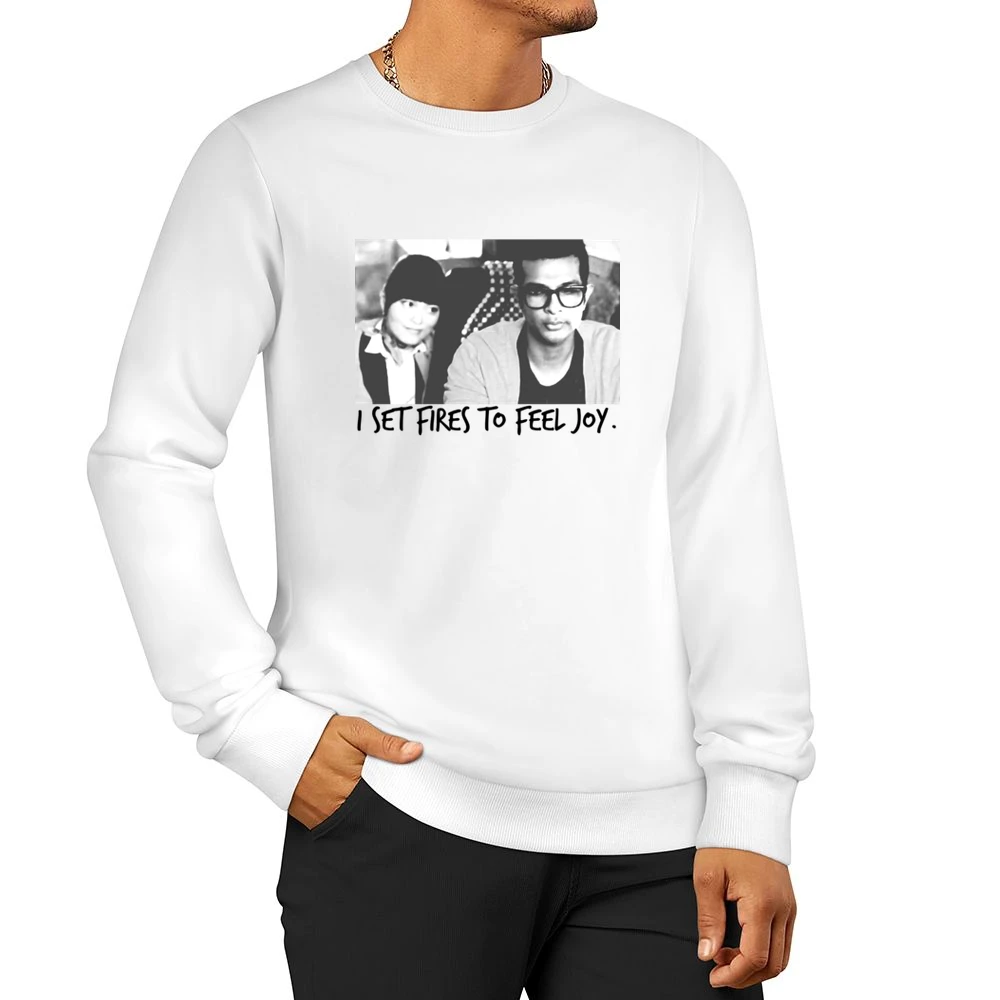 I Set Fires To Feel Joy Lilly And Donald Pitch Perfect Fun Movie T Shi Men Pullover Sweatshirt