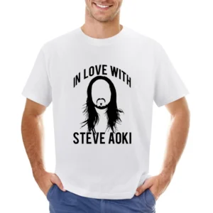 In Love With Steve Aoki Electronic House Music Producer Graphic T Shir Asian Size Men T-Shirt