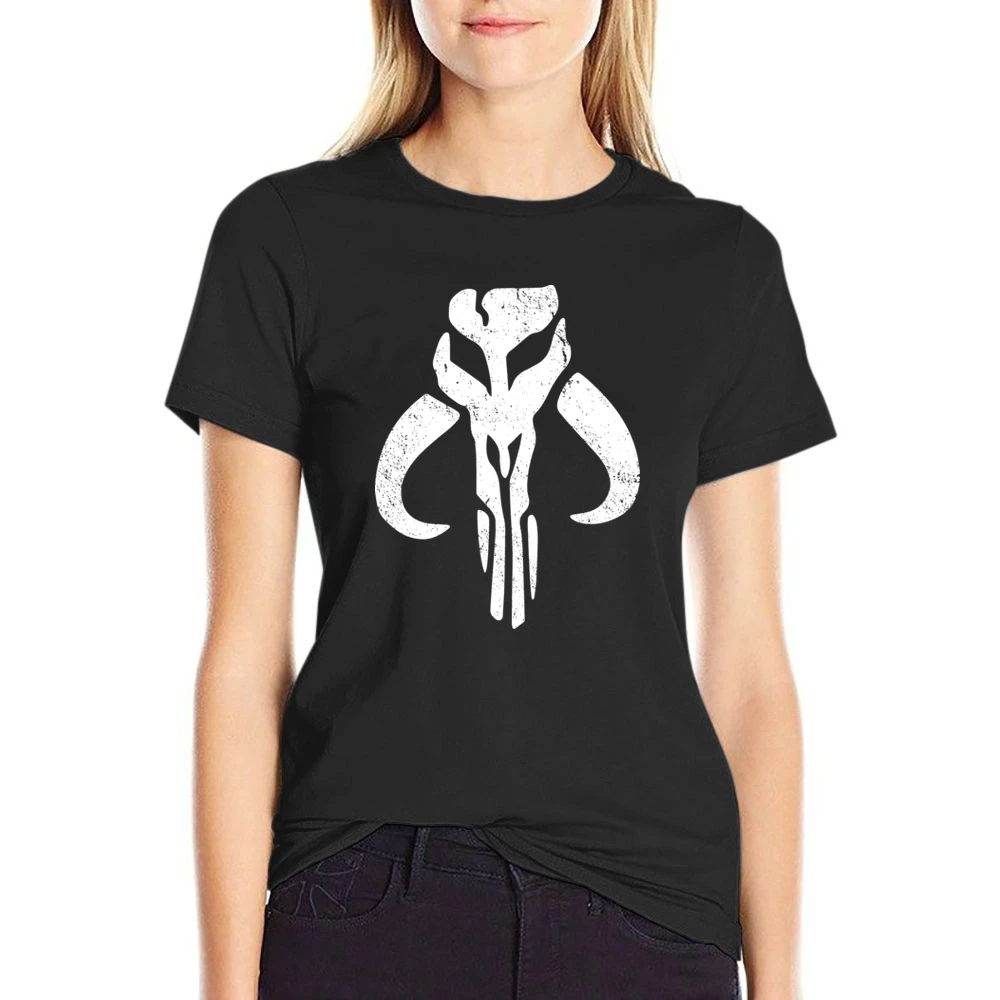 Mandalorian Mythosaur Skull White Symbol Star Wars Tv Show Distressed US Size Women Ladies T-shirt